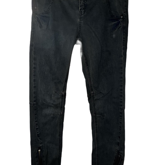 Free People Denim - Free People Denim Jeans with Zipper Details